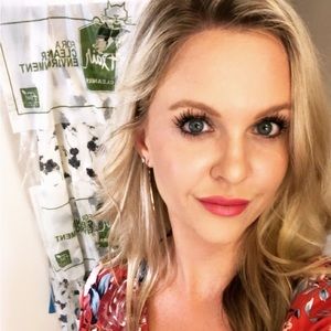 Meet your Posher, Natalie